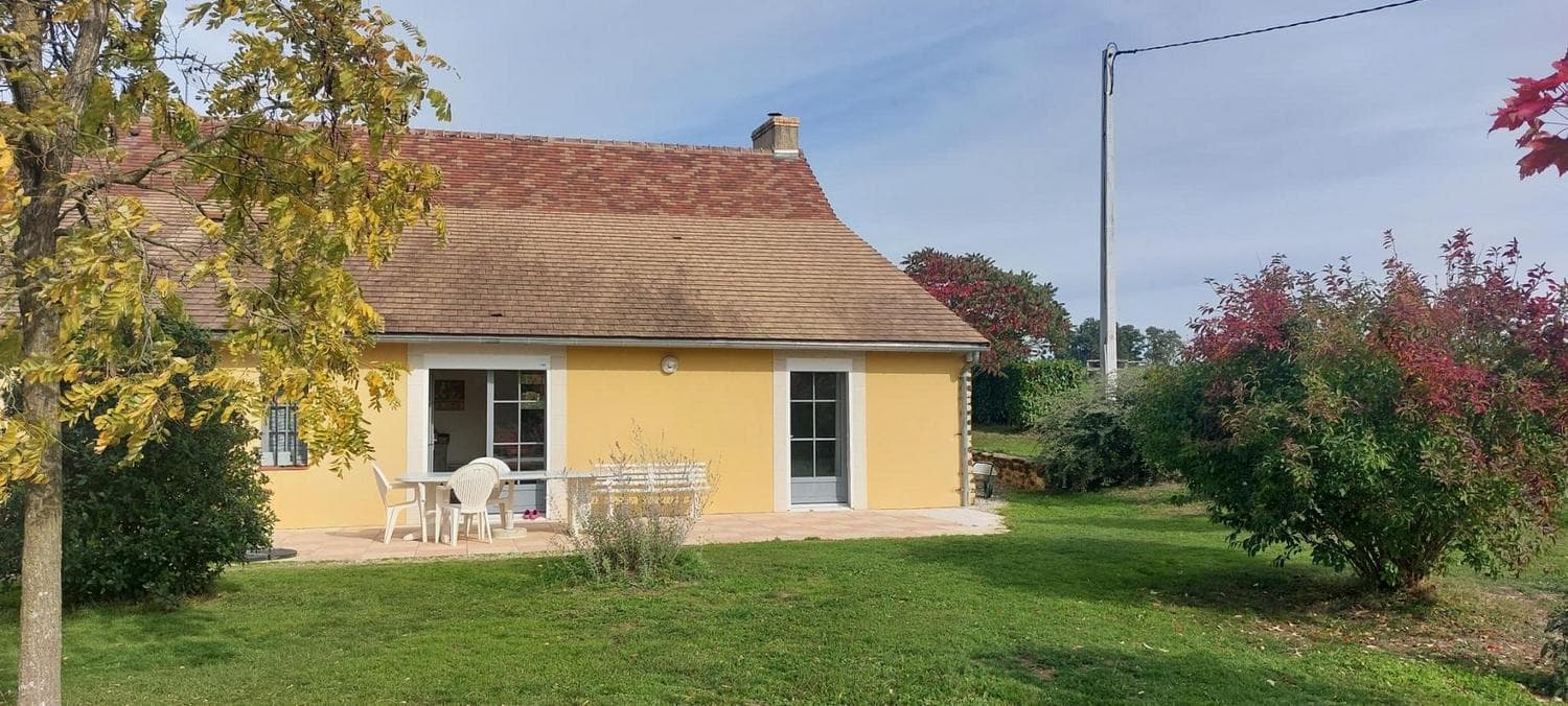 Vue de la fermette depuis le jardin